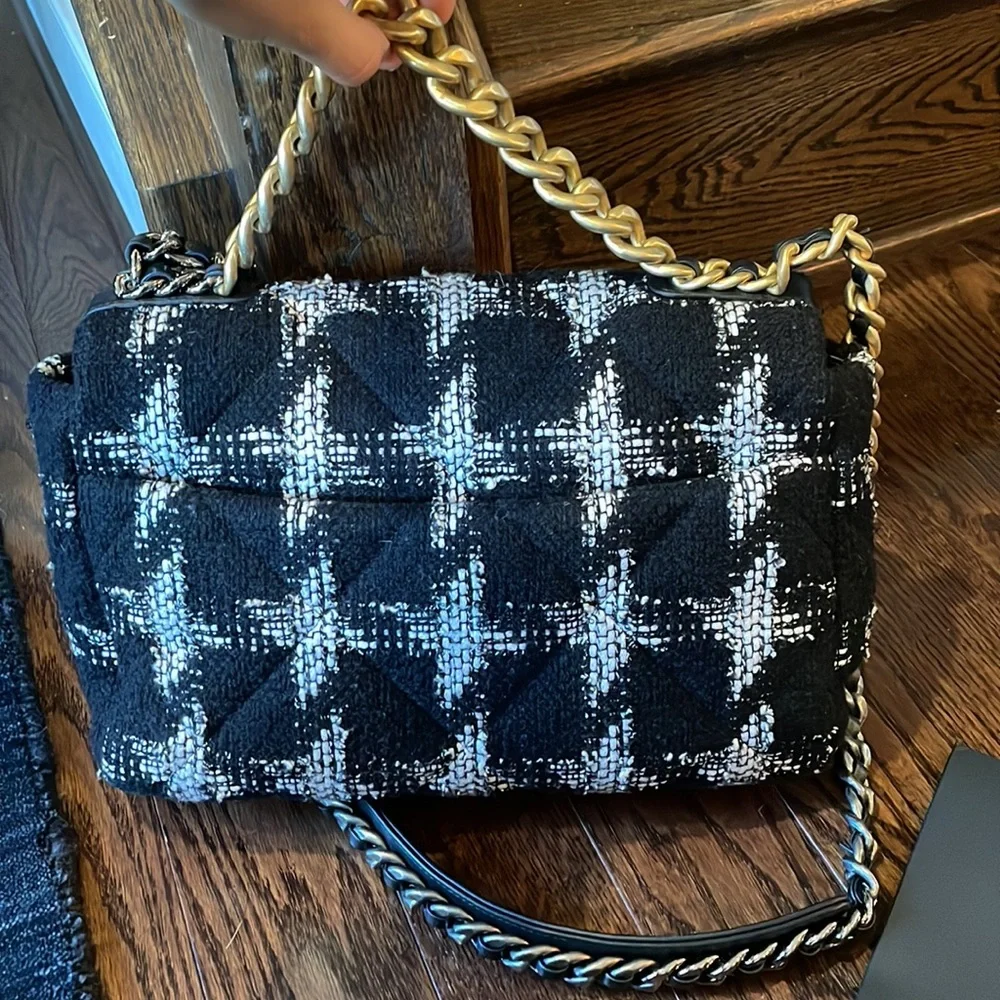 CHANEL 19 flap bag quilted tweed Large - Picture 8 of 12